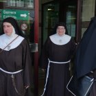 Las exmonjas de Belorado saliendo del Juzgado de Bilbao.