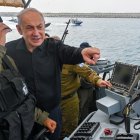 El primer ministro de Israel, Benjamin Netanyahu, visita la base naval de Ashdod.