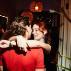 La conexión emocional y la pasión pueden estar presentes, pero sin admiración no hay amor completo, según la teoría de Robert Sternberg