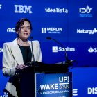 La presidenta de la Comunidad de Madrid, Isabel Díaz Ayuso, interviene en el simposio 'Wake Up, Spain! Wake Up, Europe!', organizado por 'El Español', a 14 de abril de 2026, en Madrid (España). Ayuso ha intervenido en la sexta edición del foro económico Wake Up, Spain! Wake Up, Europe!, organizado por El Español, Invertia y Disruptores en la Casa de América, donde defiende el modelo liberal de Madrid y expone su visión sobre crecimiento, cohesión e incertidumbre en Europa.

A. Pérez Meca / Europa Press
14/4/2026