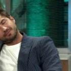 Maxi Iglesias sorteó como pudo la pregunta clásica de "La Revuelta" sobre las relaciones sexuales.