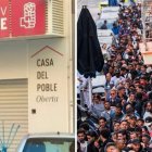 Sede del PSOE en Castellón y colas de inmigrantes para la regularización