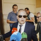 Carlos Baño, a su llegada al Palacio Provincial de Alicante.