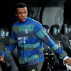 MADRID, SPAIN - MAY 14: Kylian Mbappe of Real Madrid makes his way to the substitutes bench prior to the LaLiga EA Sports match between Real Madrid CF and Real Oviedo at Estadio Santiago Bernabeu on May 14, 2026 in Madrid, Spain. (Photo by Angel Martinez/Getty Images)