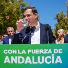 El presidente del PP-A y candidato a la reelección a la Presidencia de la Junta de Andalucía, Juanma Moreno interviene en su último acto en Sevilla.