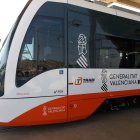 Archivo - Imagen de archivo de un tren del TRAM d'Alacant.