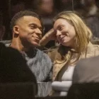 Kylian Mbabppé y Ester Expósito.