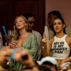 María León y Ester Expósito en el concierto de Bad Bunny.
