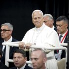 (Foto de ARCHIVO)
El Papa León XIV a su llegada al encuentro con la comunidad diocesana, en el Estadio Bernabéu, a 8 de junio de 2026, en Madrid (España). El acto se articula en cuatro bloques (bienvenida, presentación de la vida de la Iglesia, parte festiva y encuentro final con el Papa), con actuaciones musicales, orquesta, coro de unas 1.000 voces y un centenar de bailarines.

A. Pérez Meca/Europa Press/Pool / Europa Press
08 JUNIO 2026;PAPA;LEÓN XIV;MADRID;ESPAÑA;VISITA;ENCUENTRO;BERNABÉU;COMUNIDAD DIOCESANA;
08/6/2026
