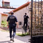 Policias en Torrelavega.