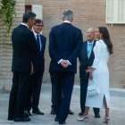 El Rey Felipe VI y la Reina Letizia con Pedro Sánchez el pasado 10 de junio.
