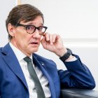 (Foto de ARCHIVO)
El presidente de la Generalitat, Salvador Illa (i), durante una reunión con el presidente de Junts, a 2 de agosto de 2025, en Bruselas (Bélgica). Illa, quién ha promovido la reunión, ha remarcado su intención de tenerla con la voluntad de mandar un mensaje de diálogo, además ayer 1 de septiembre, lamentó no poder recibir al expresidente catalán en el Palau de la Generalitat al no aplicarse la ley de amnistía.

Jasper Jacobs / Europa Press
02/9/2025