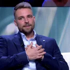 José María Almoguera dispuesto a defender su honor y el honor de su madre, Carmen Borrego.