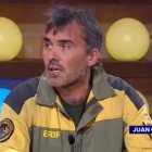 Juan Carlos González, bombero forestal afín a la izquierda, en Malas Lenguas