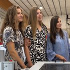 La Reina Letizia, Leonor y Sofía  en su visita a la Fundación Esment de Palma.