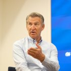 El presidente del Partido Popular, Alberto Núñez Feijóo, durante una entrevista para Europa Press