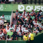 Imagen de la afición franjiverde desplazada a Santander para apoyar al Elche C.F.