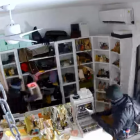 Los ladrones, en la casa de Rocío Osorno.