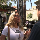 Barbie Gaza en Ceuta con la camiseta de Free Palestine