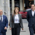 Alberto Ramón Gaitán, Nabila Benzina y Alejandro Ramírez, a su llegada a la Audiencia Nacional