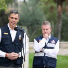 Pedro Sánchez y Emiliano García-Page, en el CECOPI de Toledo.