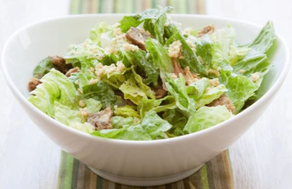 Ensalada con lechuga romana