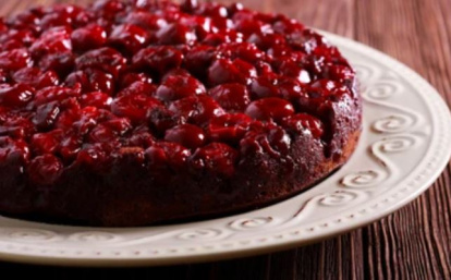 Pastel de cerezas al revés