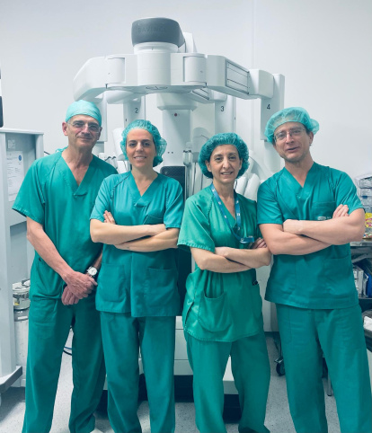 De izquierda a derecha Los doctores Victorio Enrique Sanchis, Paloma Badía, Alicia Garrido y Oscar Piñero