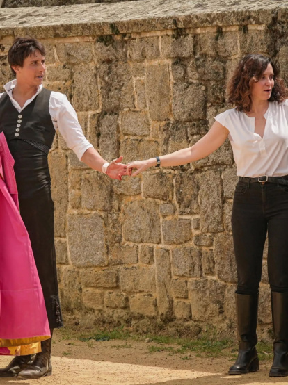 Roca Rey, en el tentadero con Ayuso