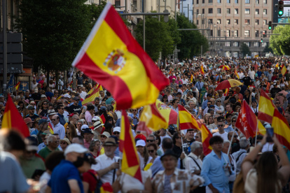 Cientos de personas durante la concentración del PP