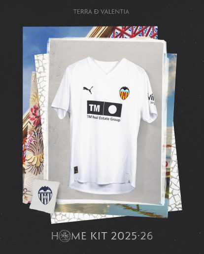 Primera equipación del Valencia CF para la temporada 2025-2026