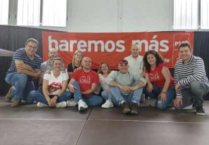 El hijo y la nuera de la dueña del club Pakis en el grupo de apoyo al alcalde de Geldo del PSOE, David Quiles