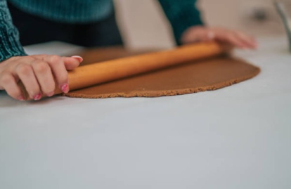 Aplana la masa de las galletas