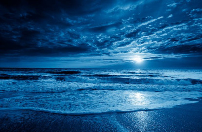Olas en la noche