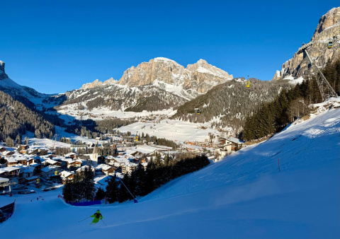 Corvara despierta cuando lo hace el Col Alto.