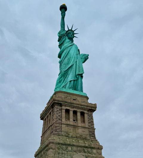 Estatua de la Libertad: si de lejos impacta, a sus pies la experiencia es sobrecogedora
