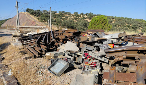 Las vías durante su renovación en Adamuz