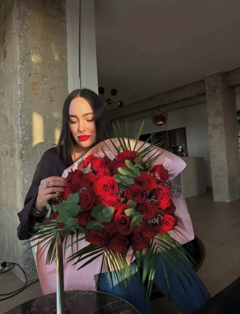 Ivana Rodríguez en su piso de Gijón.