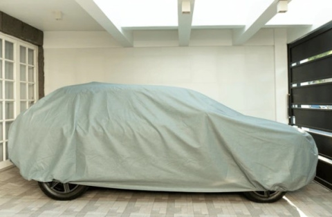 Coche en el garaje