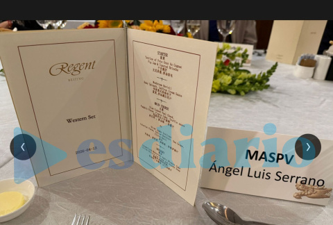 Puesto de Serrano en la cena oficial de Pekín.