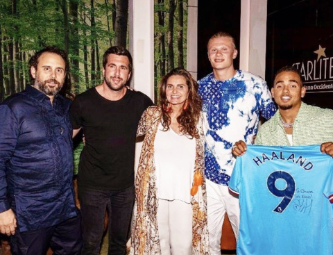Enrique Riquelme y Erling Haaland, con Ozuna, en Starlite Marbella 2022