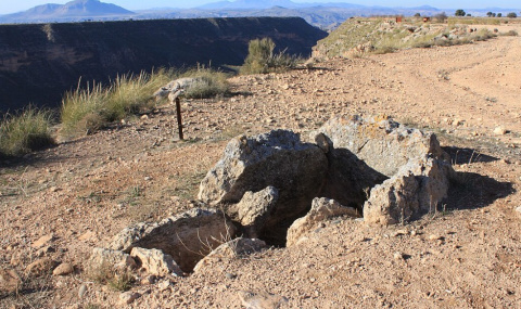 Dolmen 116 del Parque Megalítico de Gorafe situado en el Llano de Olivares