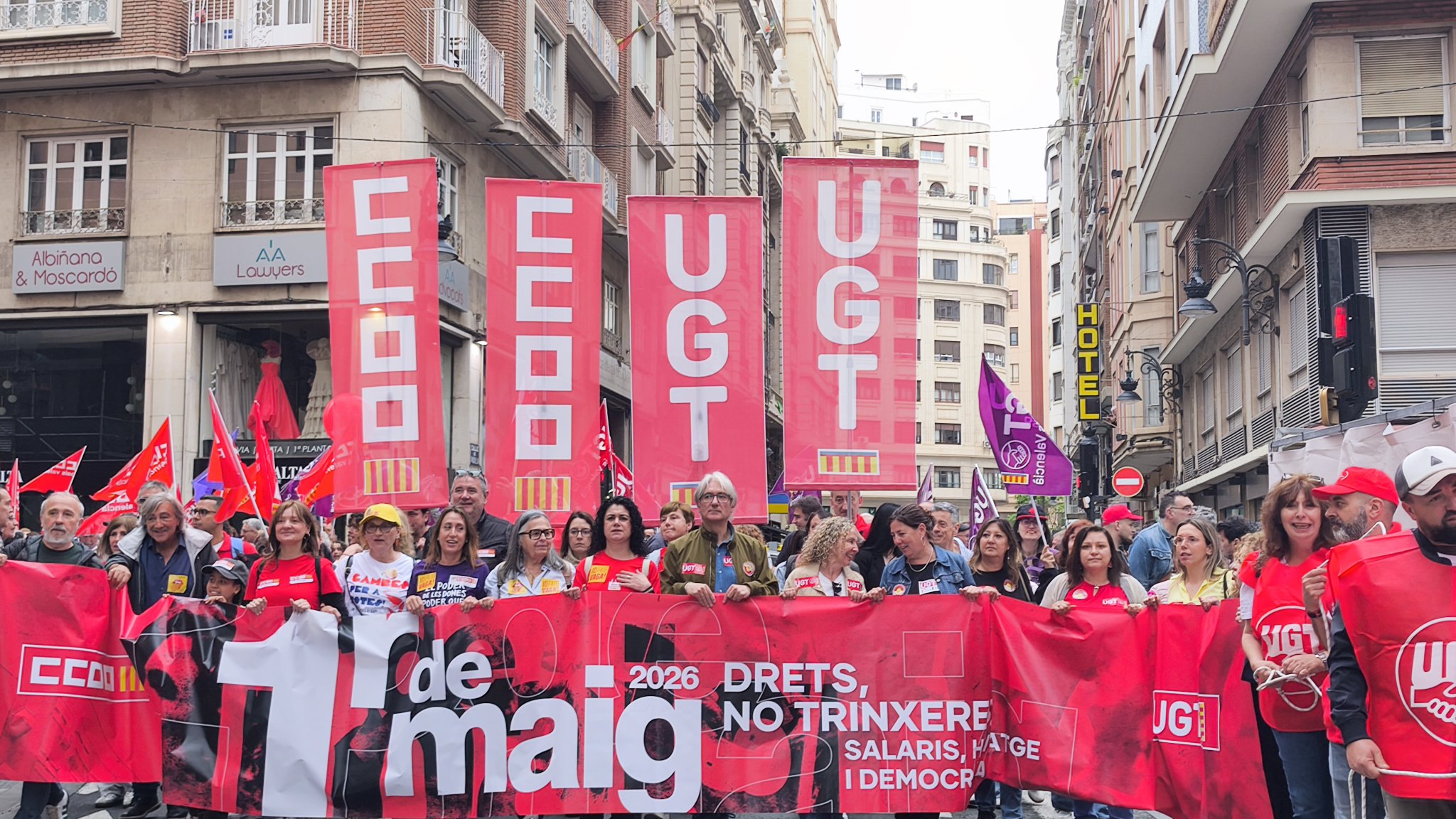 Los sindicatos salen a la calle el 1 de Mayo a pedir "derechos ...